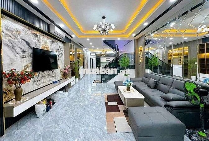 NH Techcombank thanh lý, 900 triệu nhà 1 trệt 2 lầu Trần Đại Nghĩa