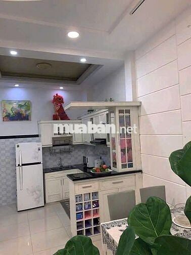 Cho Thuê Nhà Đường Huỳnh Văn Bánh, Phú Nhuận ( Cho Làm CHDV - KD Tự Do
