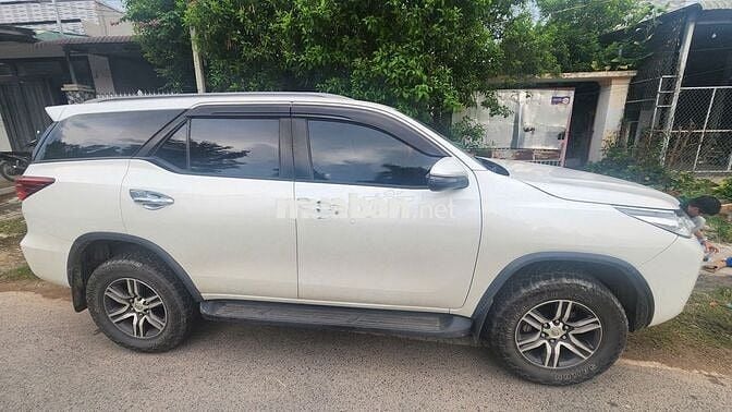 Toyota Fortuner 2020 2.4G 4x2 AT - Hơn 16 vạn km
