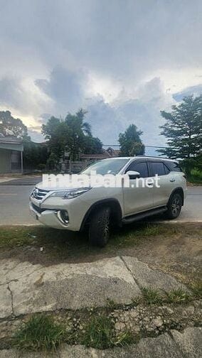 Toyota Fortuner 2020 2.4G 4x2 AT - Hơn 16 vạn km