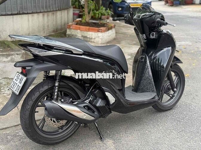 Honda SHvn 125i cbs dkld 2024 odo 5k9