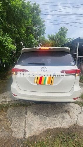 Toyota Fortuner 2020 2.4G 4x2 AT - Hơn 16 vạn km