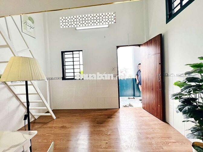 CĂN HỘ CÓ GÁC MỚI XÂY, GẦN KHU TÊN LỬA ĐẦY ĐỦ NT, POUYEN