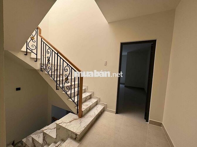 GÒ VẤP. CHDV 3 TẦNG. 84M2. THU NHẬP 25TR/TH. HXH TRƯỚC NHÀ. NHỈNH 6TỶ