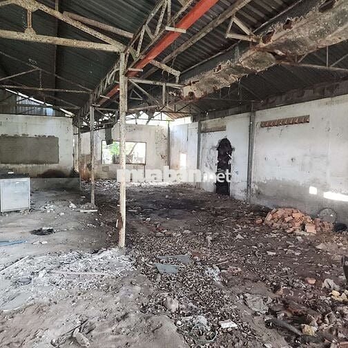 SIÊU PHẨM 230M VUÔNG NGAY ĐẠI HỌC LUẬT