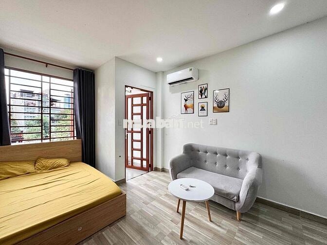 CĂN HỘ BANCONG THOÁNG - KẾ BÊN PHỐ NGUYỄN HUỆ - HÀM NGHI - QUẬN 1