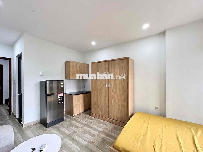 CĂN HỘ BANCONG THOÁNG - KẾ BÊN PHỐ NGUYỄN HUỆ - HÀM NGHI - QUẬN 1