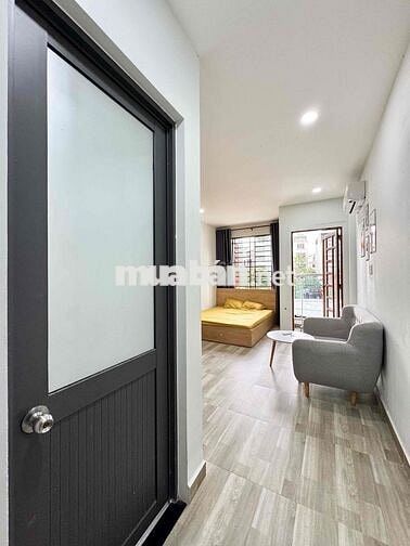 CĂN HỘ BANCONG THOÁNG - KẾ BÊN PHỐ NGUYỄN HUỆ - HÀM NGHI - QUẬN 1