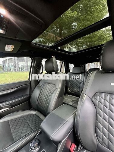 Ford Everest 2025 Platinum 2.0L 4x4 AT - 5100 km
