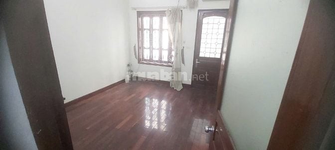 Cho thuê nhà riêng mặt ngõ to tại phố Lý Nam Đế, quận Hoàn Kiếm, HN