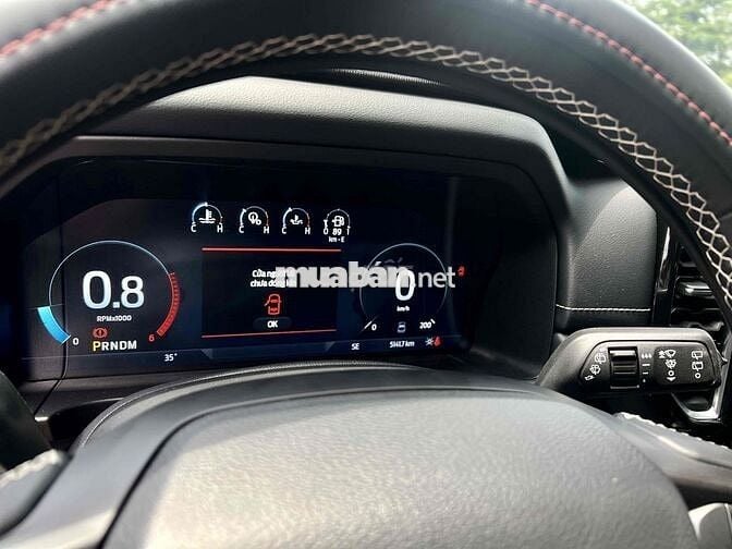 Ford Everest 2025 Platinum 2.0L 4x4 AT - 5100 km