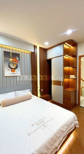 Em cần bán nhà mặt tiền Hoa Sữa, Phú Nhuận 64m2, 1T2L ST. Giá 7,2 tỷ