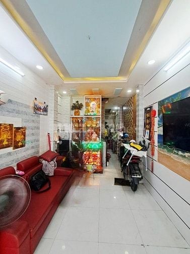Bán nhà giáp q10 - Ngay 3/2 - Thái Phiên - 31m2 - giá 5,9 tỷ