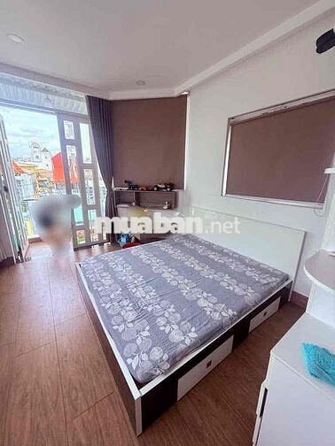 MẶT TIỀN LÔ GÓC HỒNG BÀNG Q.11 KHÔNG LỘ GIỚI - NHÀ HIỆN ĐẠI ỐP GỖ