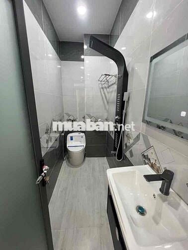 SIÊU PHẨM 5 TẦNG CẠNH KHU TÊN LỬA 60M2 ĐƯỜNG NHỰA 6M CHỈ 7.15 TỶ