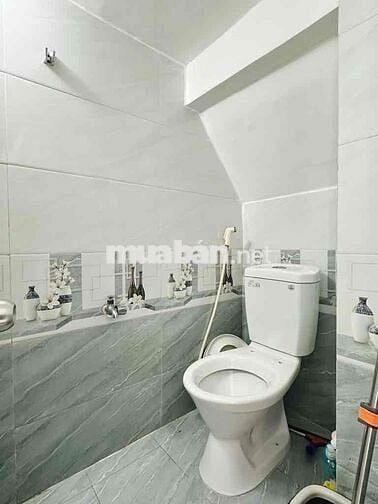 Bán Nhà Phạm Văn Chiêu-Kế bên là Metro-26m2-3 Tầng-3PN-TL