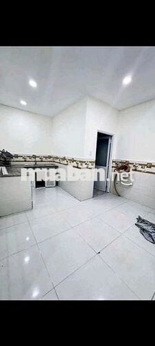 Nhà mới  dt4*15m,2pn, gác đúc lững,hẽm thông xe hơi chạy