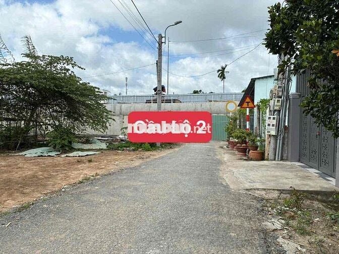 Cần bán 250m có 100m Thổ P. 3( nay là Phường Phước Hậu), T Vĩnh Long