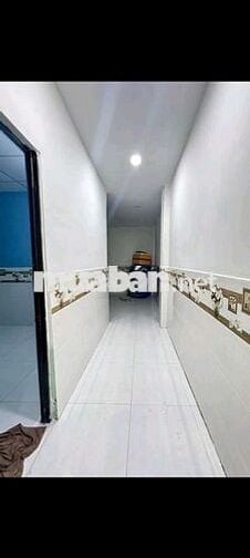 Nhà mới  dt4*15m,2pn, gác đúc lững,hẽm thông xe hơi chạy
