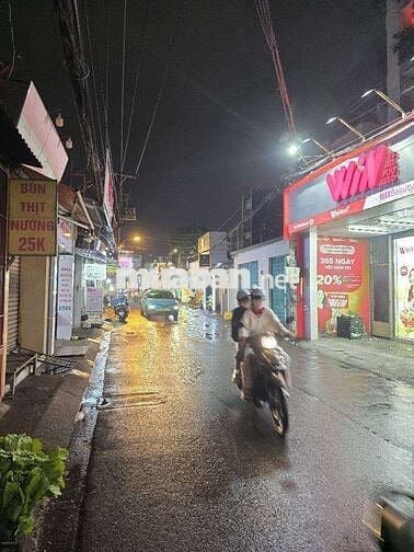 Nhà 100M2 3 PN, 1 Căn Ra Mặt Tiền, Gần BV Hồng Đức