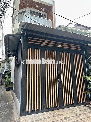 MẶT TIỀN LÔ GÓC HỒNG BÀNG Q.11 KHÔNG LỘ GIỚI - NHÀ HIỆN ĐẠI ỐP GỖ