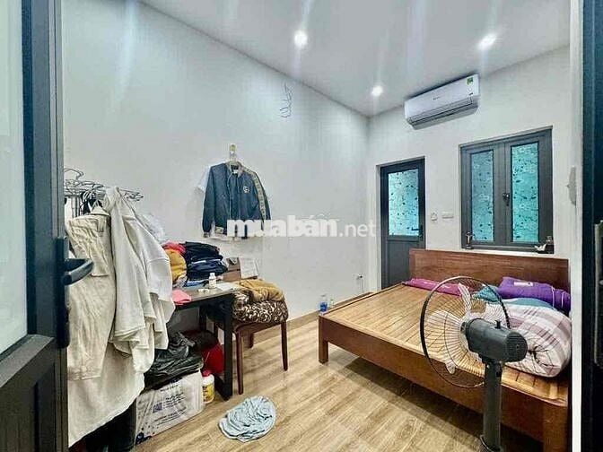 Nhà ở kinh doanh Trần Khát Chân
