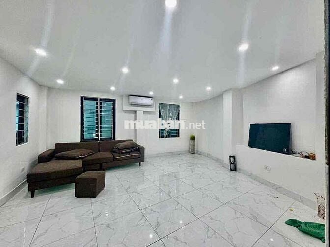 Nhà ở kinh doanh Trần Khát Chân