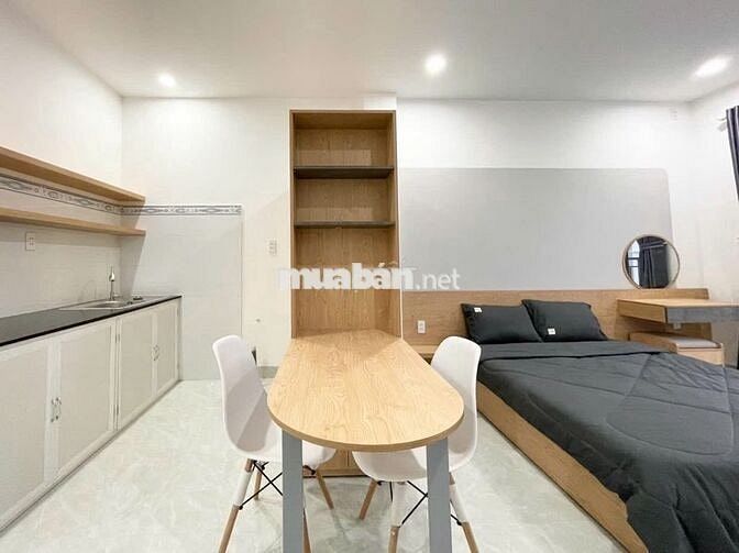 STUDIO BAN CÔNG THOÁNG MÁT NGAY NHIÊU TỨ - PHAN ĐĂNG LƯU - HOA SỨ