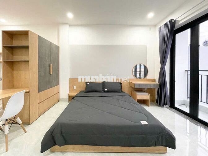 STUDIO BAN CÔNG THOÁNG MÁT NGAY NHIÊU TỨ - PHAN ĐĂNG LƯU - HOA SỨ