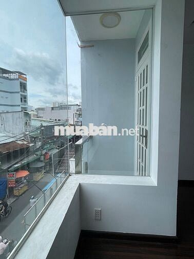 CHO THUÊ NHÀ 4 LẦU MẶT TIỀN QUẬN 8