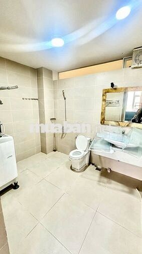 TUYỆT ĐẸP CĂN HỘ BAN CÔNG MỚI 2PN - 1 PK - Tách bếp - 2 WC