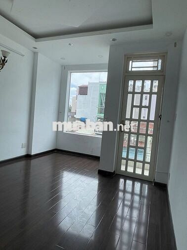 CHO THUÊ NHÀ 4 LẦU MẶT TIỀN QUẬN 8