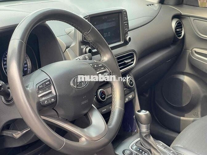 Hyundai Kona 1.6Turbo sx 2018 màu trắng rẻ đẹp