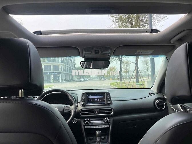 Hyundai Kona 1.6Turbo sx 2018 màu trắng rẻ đẹp