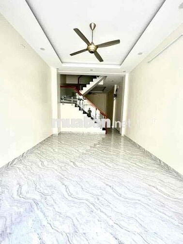 Cho Thuê Nhà Phố Đẹp DT 220m2 1Trệt 3Lầu 4Pn 5Wc Hẻm Nhựa Xe Tải Đậu