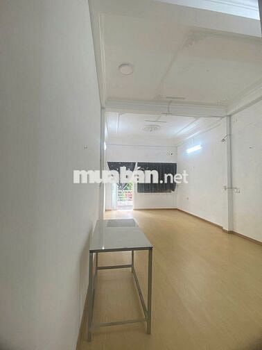 MT Trương Vĩnh Ký Ngay ngã ba Diệp Minh Châu