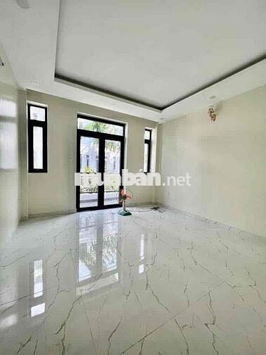 Cho Thuê Nhà Phố Đẹp DT 220m2 1Trệt 3Lầu 4Pn 5Wc Hẻm Nhựa Xe Tải Đậu