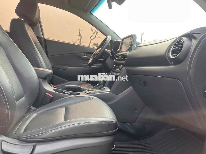 Hyundai Kona 1.6Turbo sx 2018 màu trắng rẻ đẹp
