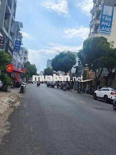 MT Trương Vĩnh Ký Ngay ngã ba Diệp Minh Châu