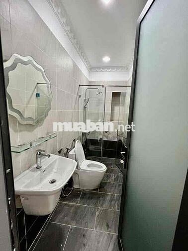 Cho Thuê Nhà Phố Đẹp DT 220m2 1Trệt 3Lầu 4Pn 5Wc Hẻm Nhựa Xe Tải Đậu