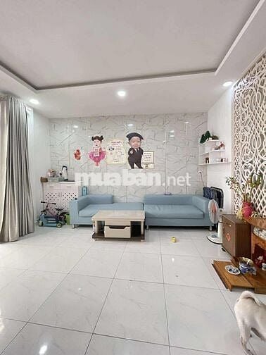 Hẻm ô tô sát nhà - 60m2 - 3 tầng-Hoàng Hoa Thám, Bình Thạnh nhỉnh 6 tỷ