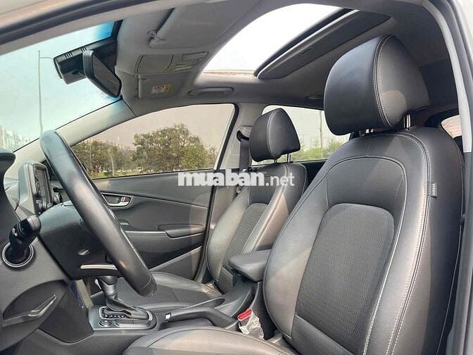 Hyundai Kona 1.6Turbo sx 2018 màu trắng rẻ đẹp