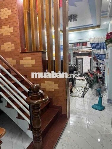 NHÀ MỚI 4 TẦNG, 4PN 5WC, SÁT CÔNG VIÊN, NGAY NGÃ TƯ HỒ HỌC LÃM