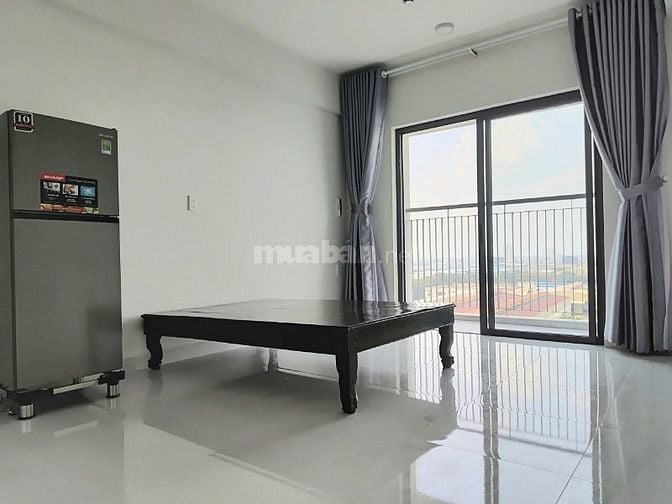 Chính chủ cho thuê căn hộ 1 phòng ngủ mới toanh, nội thất mới, đầy đủ 