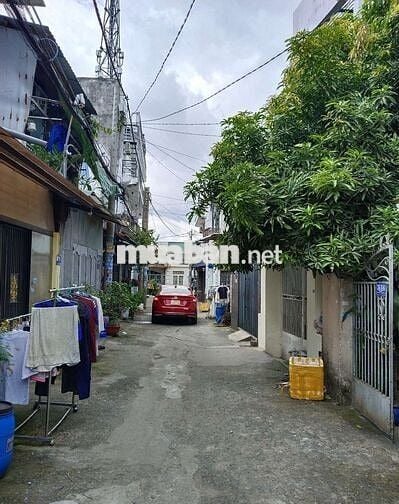 Chủ kẹt giảm 300 củ tặng luôn nhà 2 lầu 58m2 hẻm xe hơi 1 sẹc