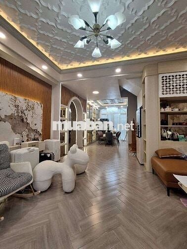 Hàng hiếm tại bán gấp Nhà80m2, 8,7 tỷ, 4PN,Huỳnh Tấn Phát, Quận 7, HCM