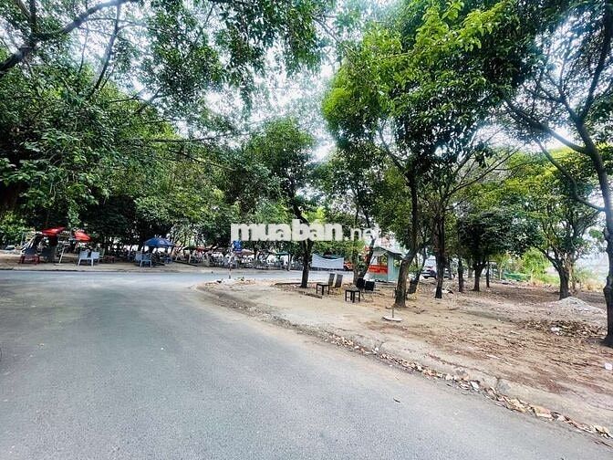Mặt tiền khu vực View công viên rất tốt cho sức khỏe