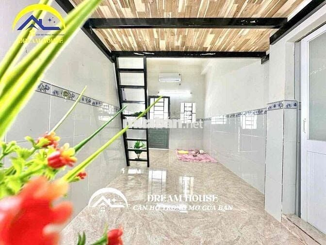 PHÒNG TRỌ GIÁ RẺ CÓ BANCOL THOÁNG MÁT - GÁC RỘNG RÃI, SẴN MÁY LẠNH
