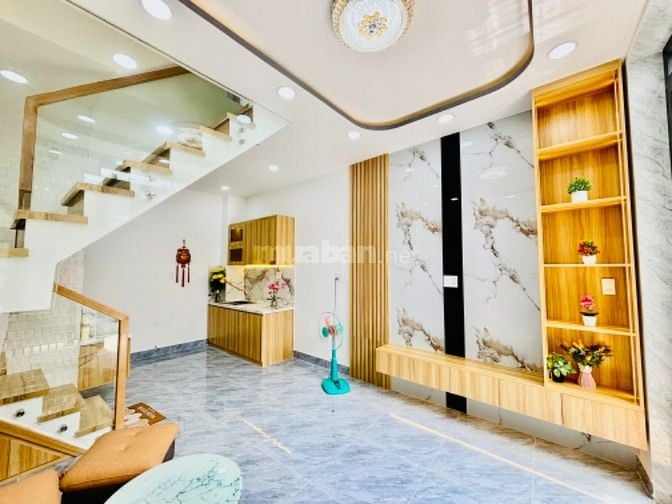 Nhà đẹp 1 trệt 1 lầu 2PN 2WC gần Chợ Phú Lâm - Quận 6