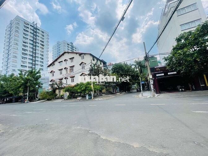 Mặt tiền khu vực View công viên rất tốt cho sức khỏe